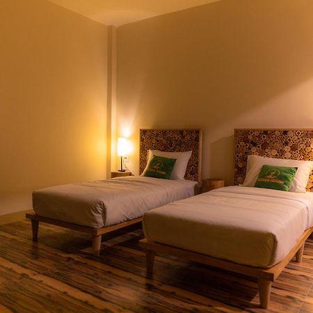 Dumani Nagar Hotel & Resort Karimabad  ภายนอก รูปภาพ