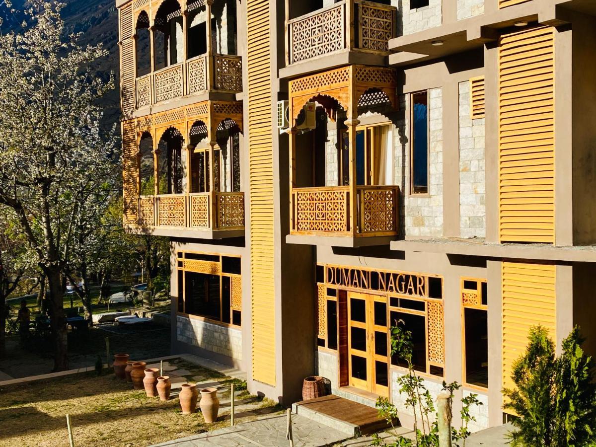 Dumani Nagar Hotel & Resort Karimabad  ภายนอก รูปภาพ