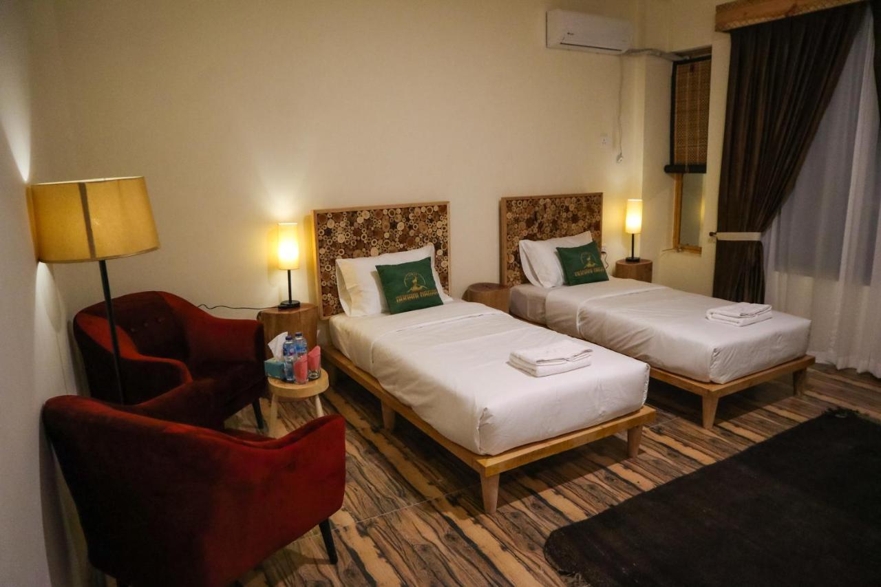 Dumani Nagar Hotel & Resort Karimabad  ภายนอก รูปภาพ