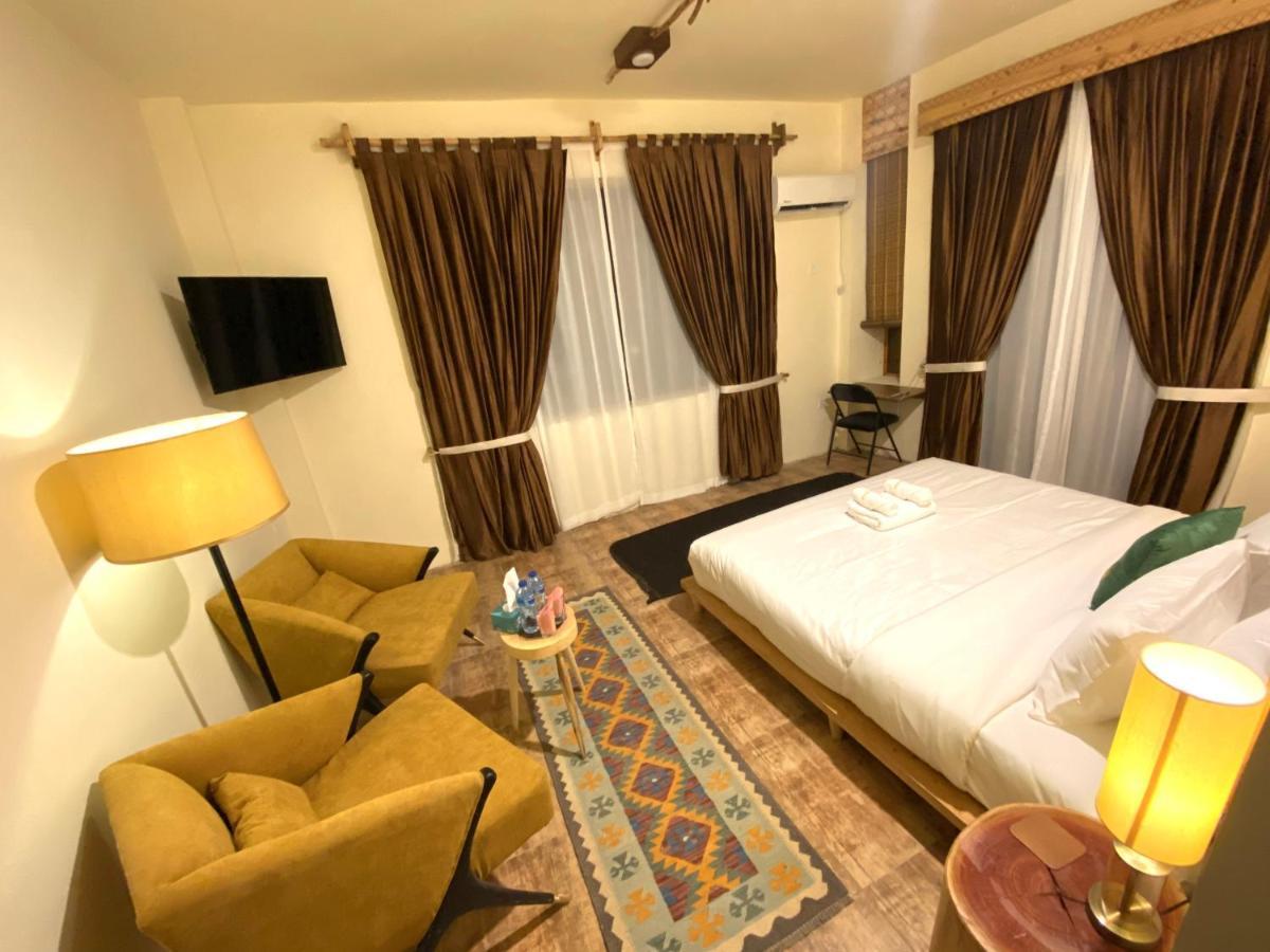 Dumani Nagar Hotel & Resort Karimabad  ภายนอก รูปภาพ