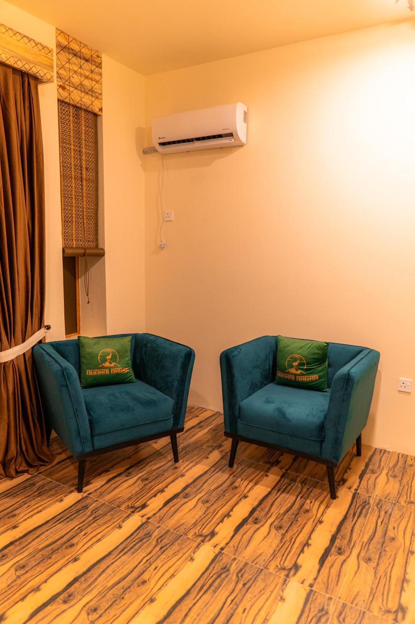 Dumani Nagar Hotel & Resort Karimabad  ภายนอก รูปภาพ