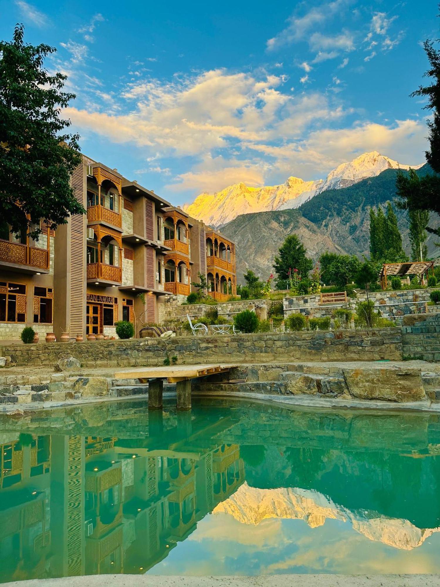 Dumani Nagar Hotel & Resort Karimabad  ภายนอก รูปภาพ