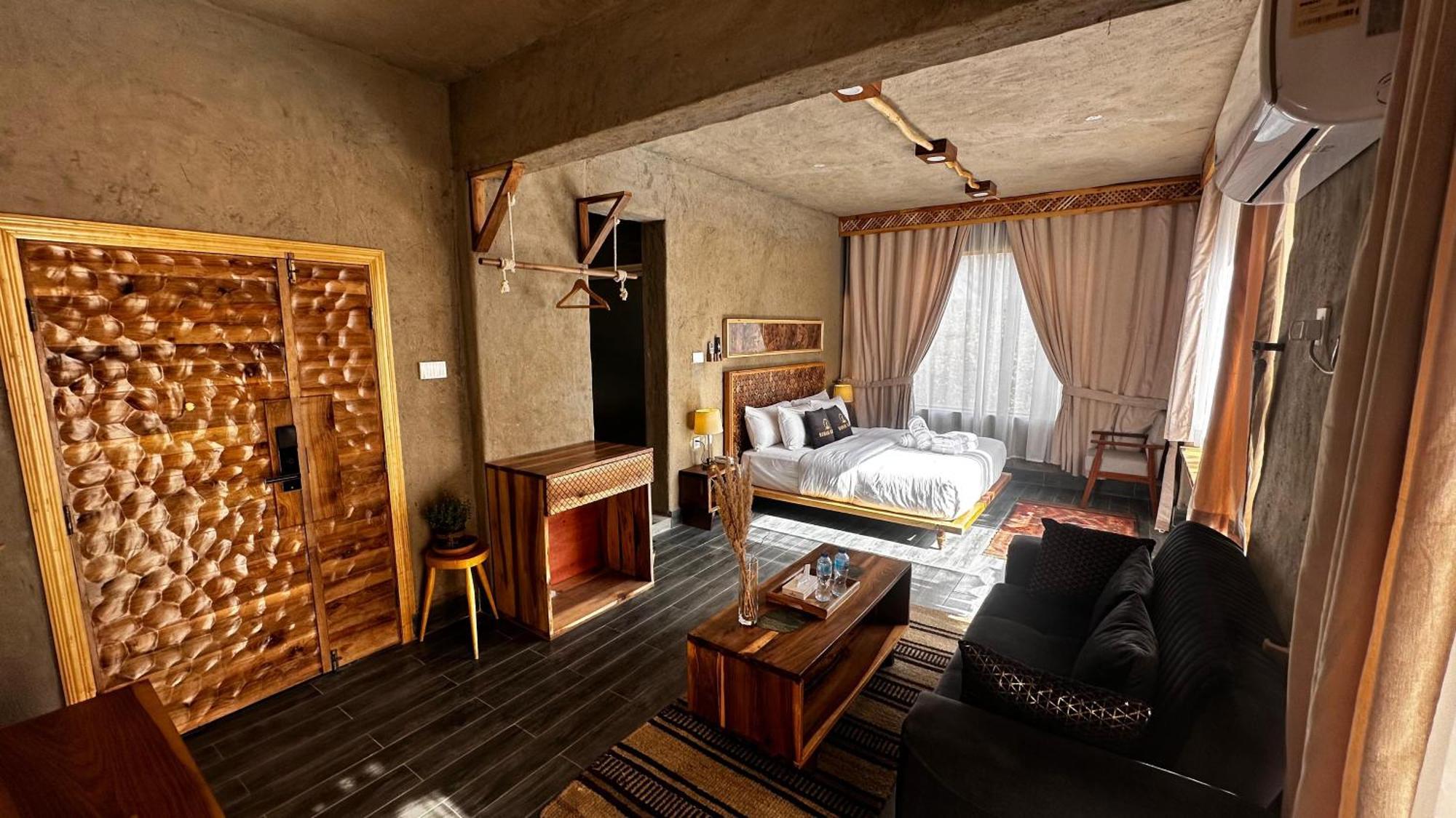 Dumani Nagar Hotel & Resort Karimabad  ภายนอก รูปภาพ