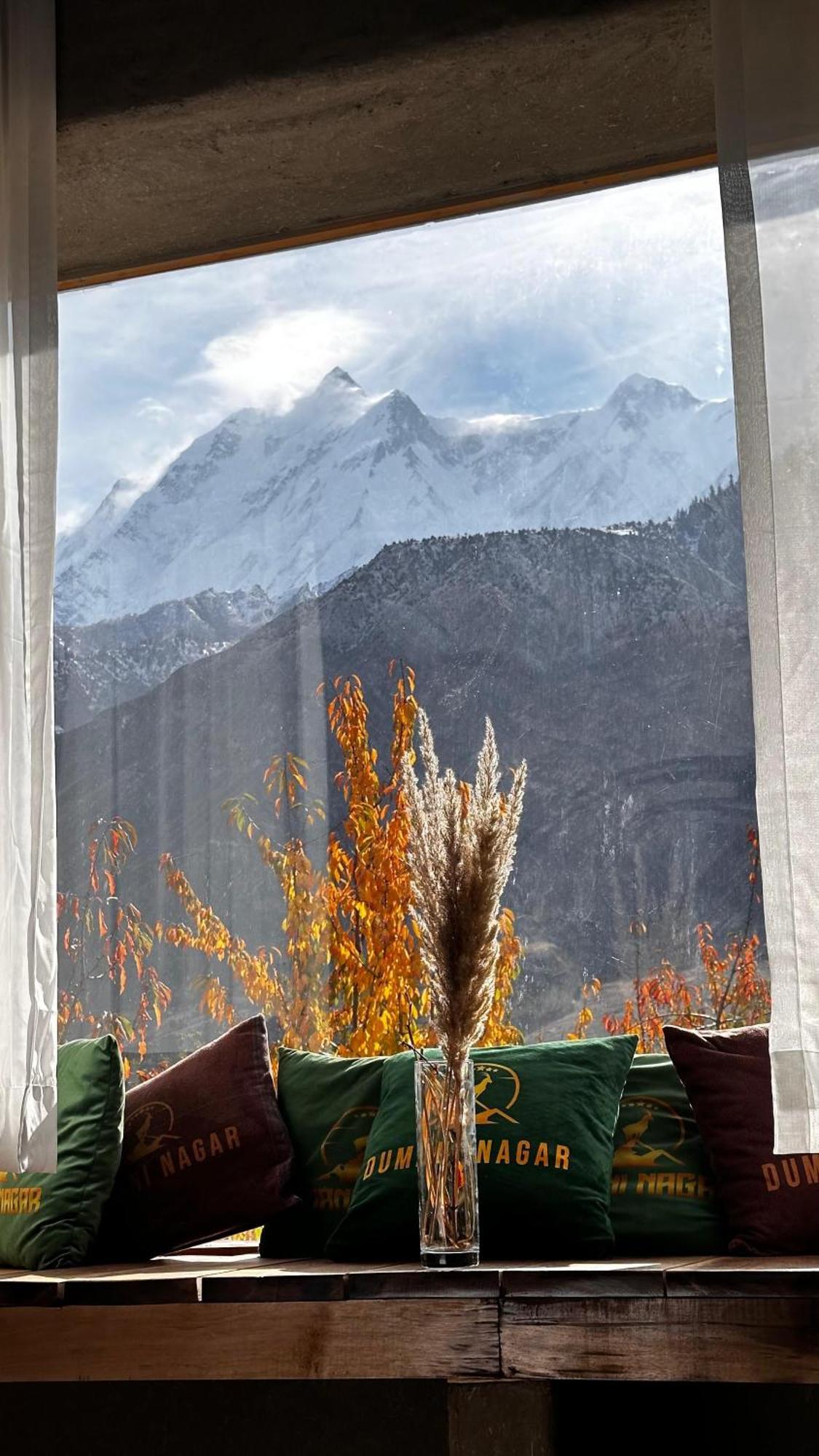 Dumani Nagar Hotel & Resort Karimabad  ภายนอก รูปภาพ